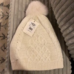 Brand new ugg hat never used!